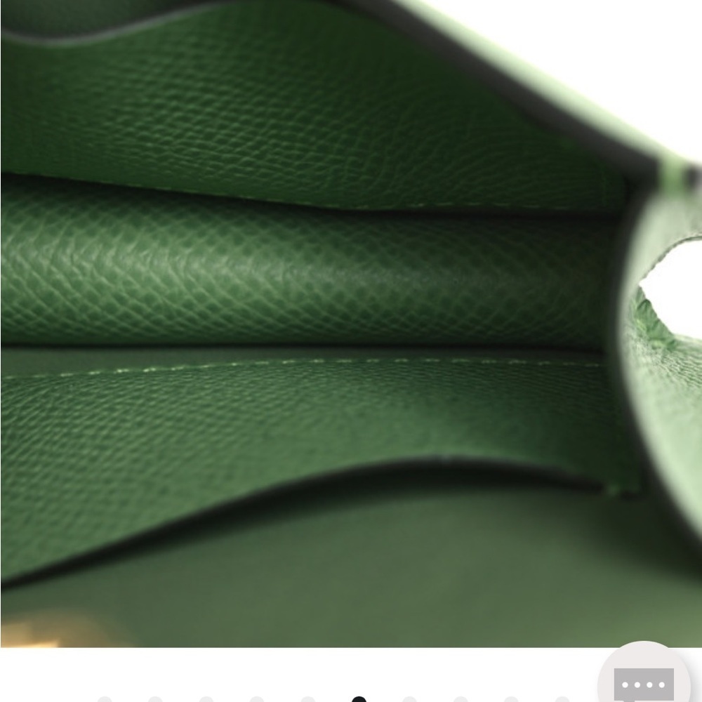 Hermes Constance Epsom   (Vert Criquet) Clutch/wallet/crossbody. - Picture 6 of 10